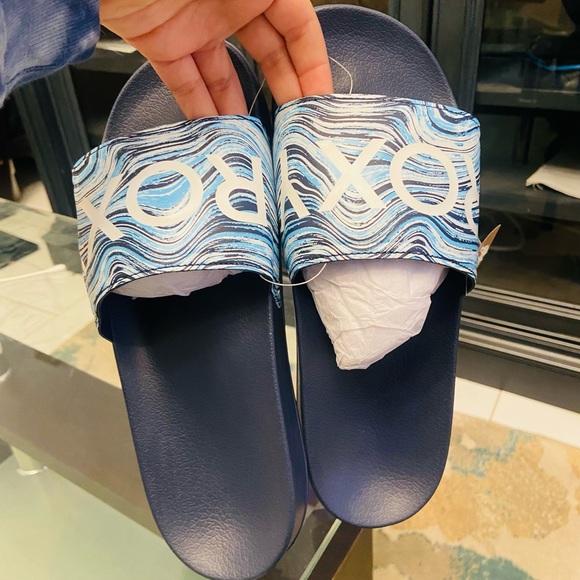 Navy Roxy Sandals - Picture 5 of 7